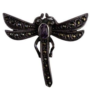 Vintage Unknown Womens Silver Tone Insect Dragonfly Brooch With Purple Stone
